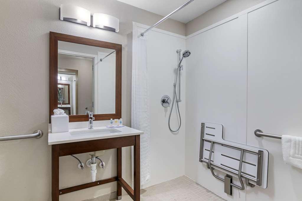 Comfort Inn & Suites Брунсуик Стая снимка