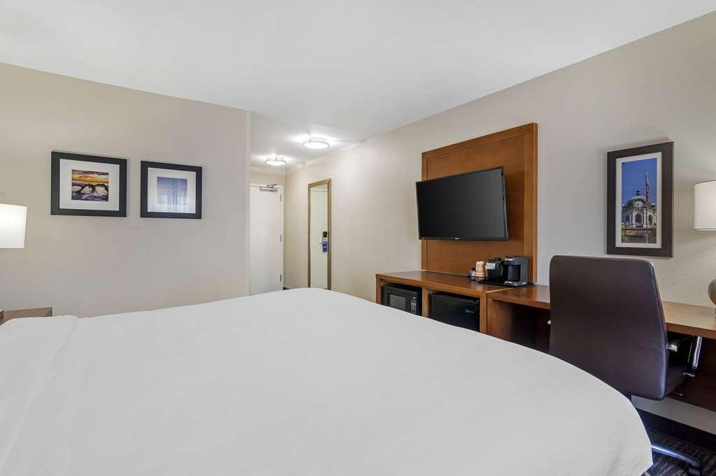Comfort Inn & Suites Брунсуик Стая снимка