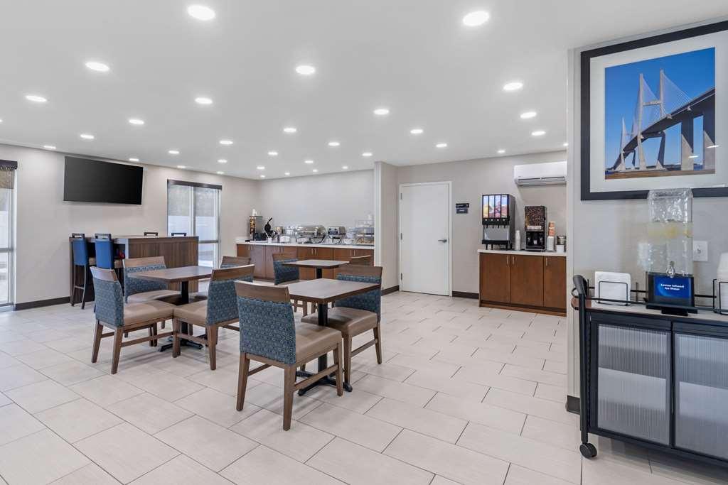 Comfort Inn & Suites Брунсуик Ресторант снимка